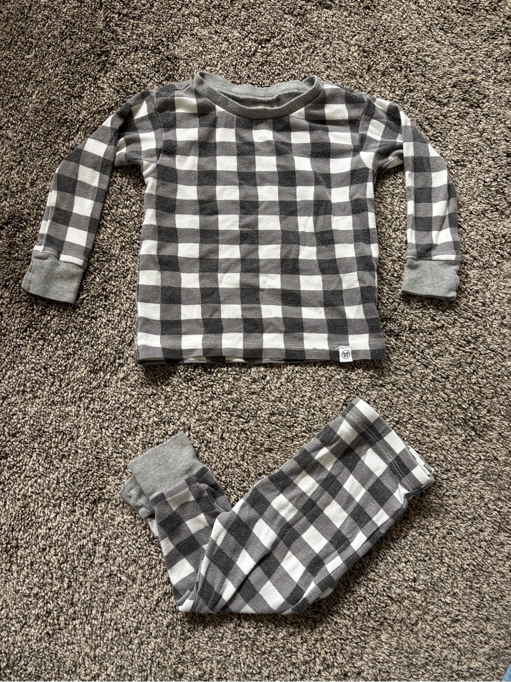 Children's Gray & White Buffalo-Check Long Sleeve Pajama Set
